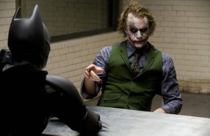 Por qué Batman no mata al Joker? ¿Es algo moral o estúpido? 